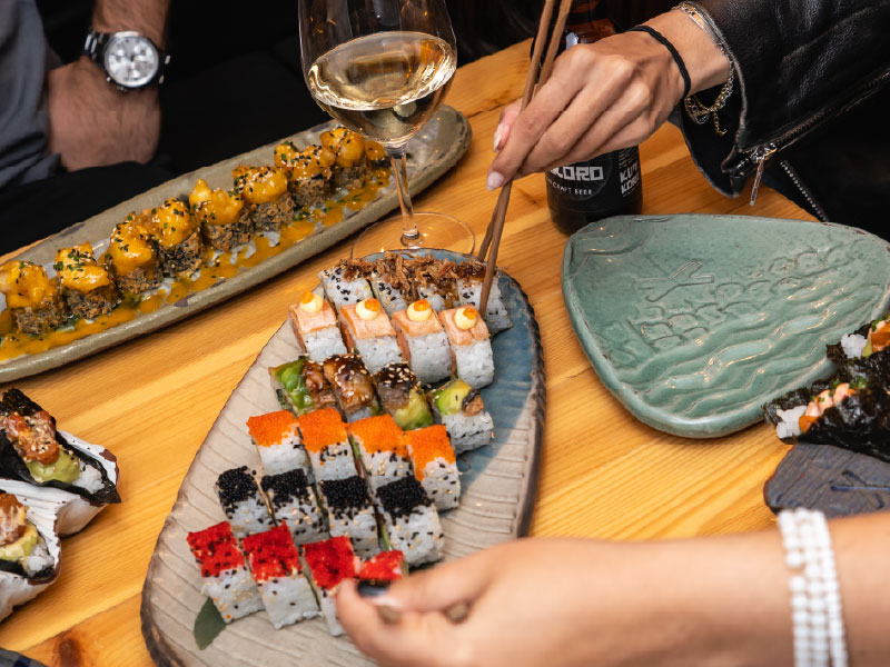 Cena de empresa de Navidad en un japonés: el plan que hasta tu jefe va a aprobar